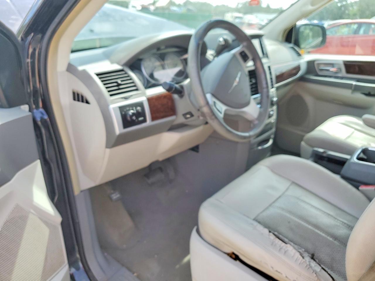 Chrysler Minivan Touring