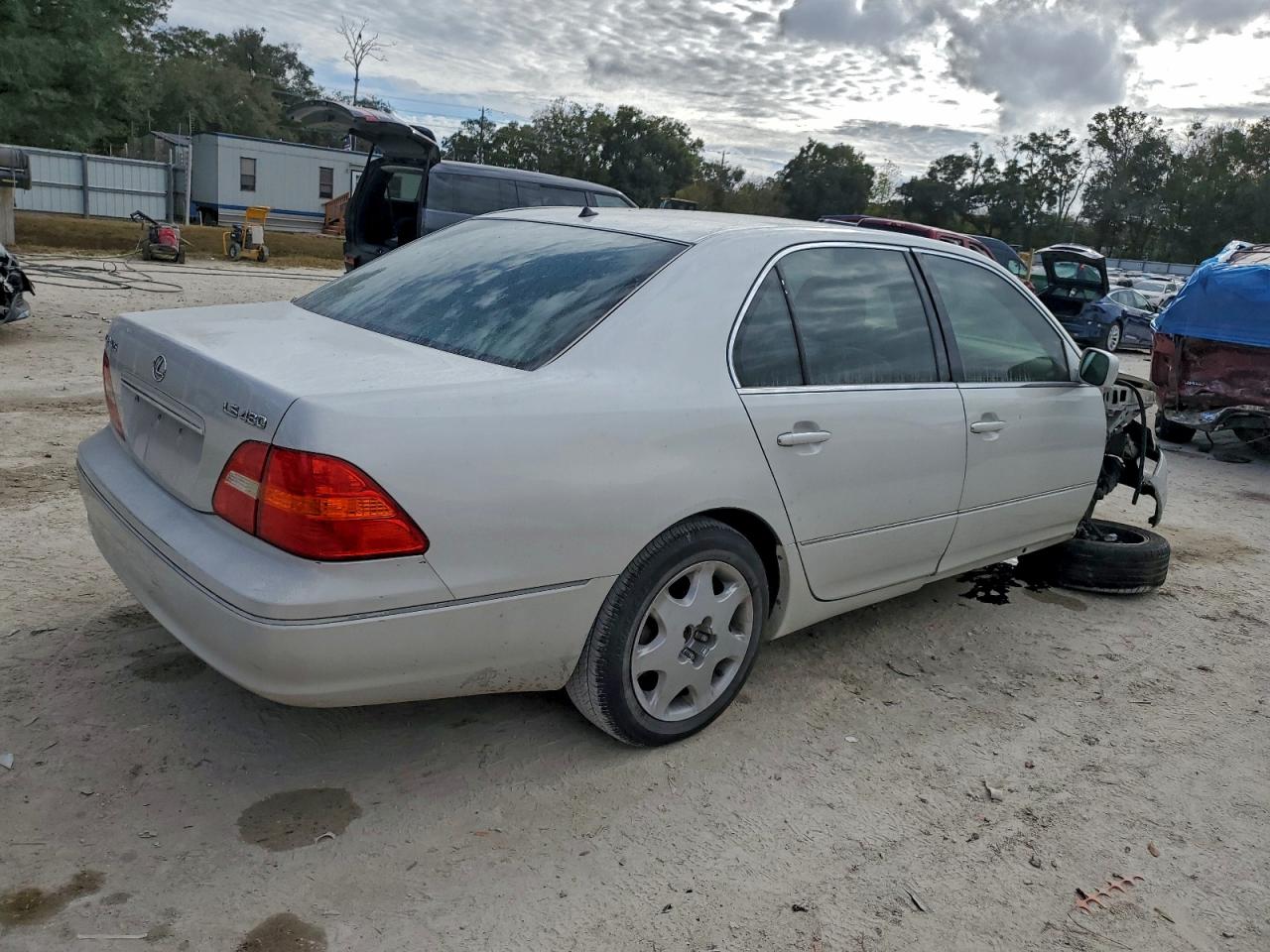 Lexus LS Base