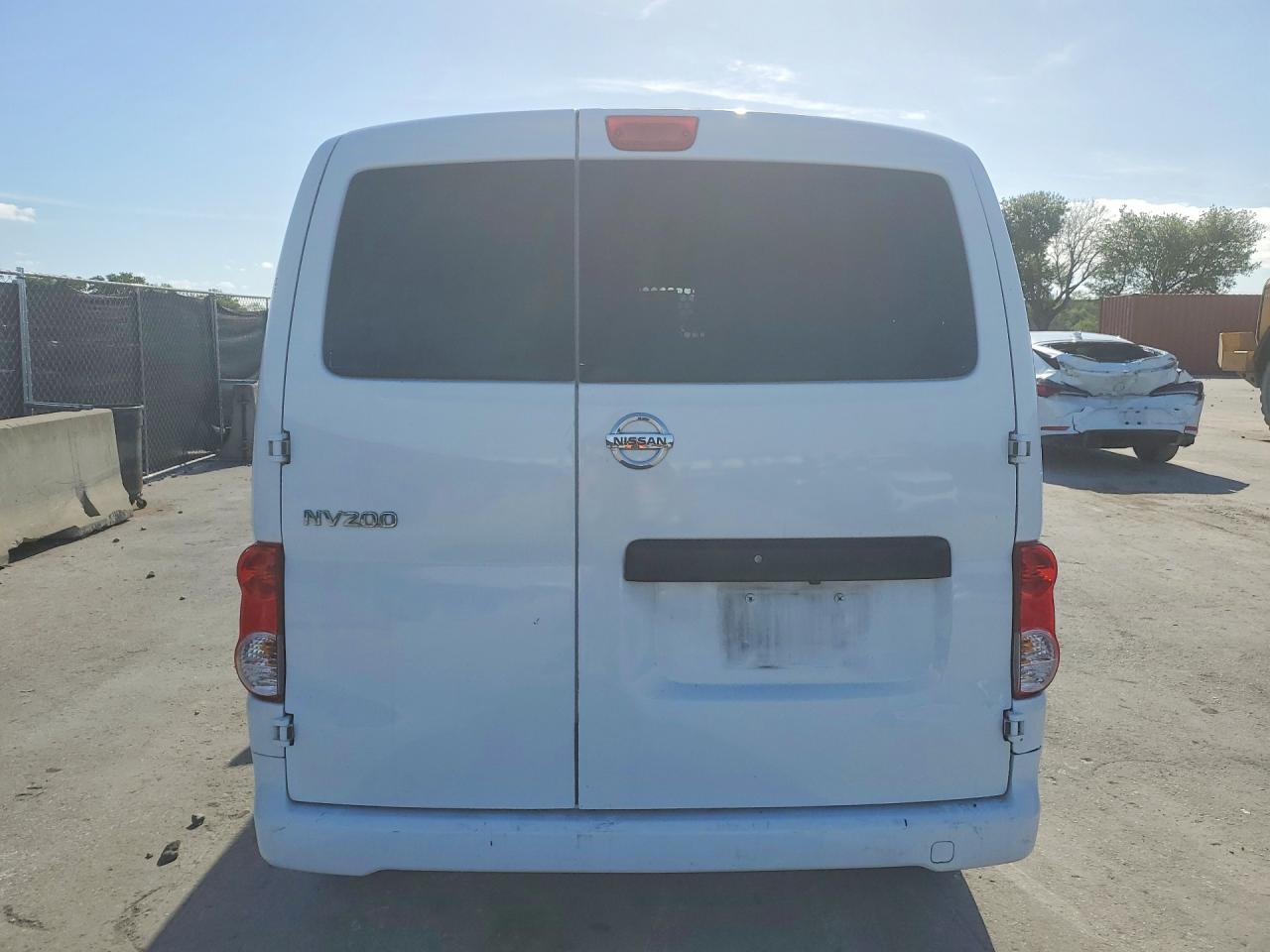 Nissan Nv S