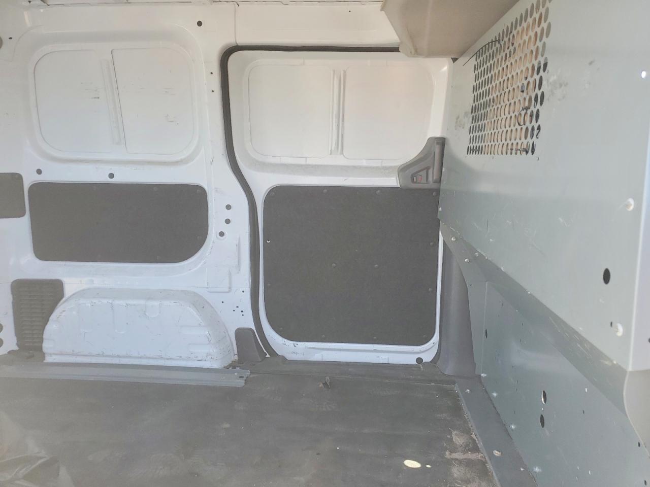 Nissan Nv S