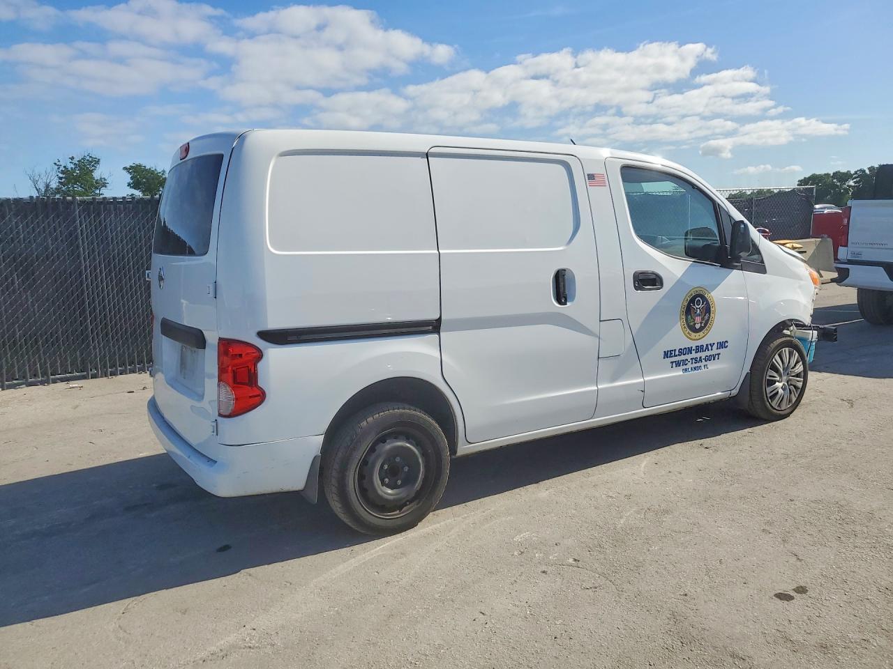 Nissan Nv S