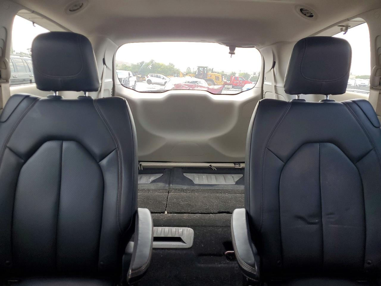 Chrysler Pacifica Touring L