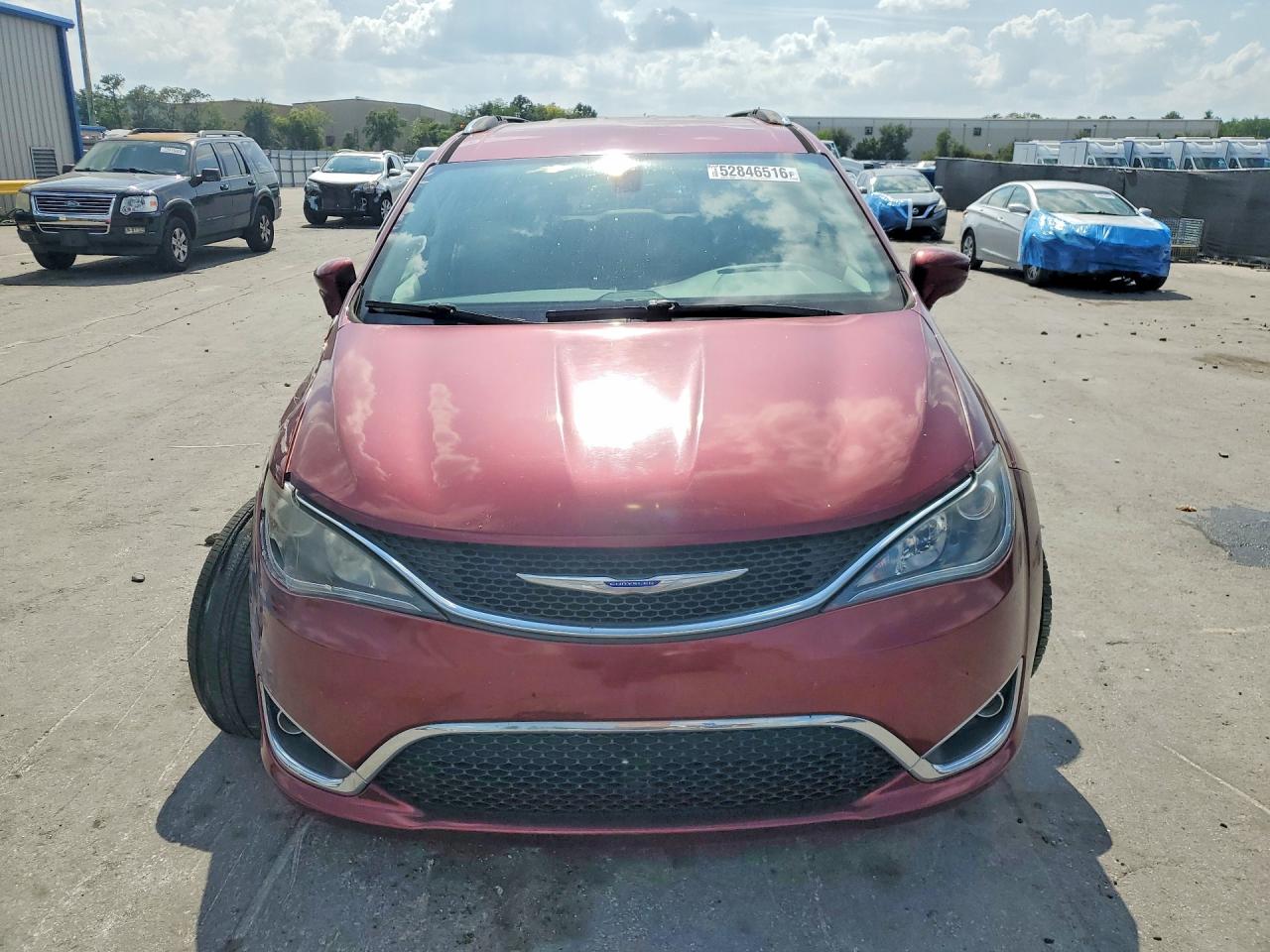 Chrysler Pacifica Touring L
