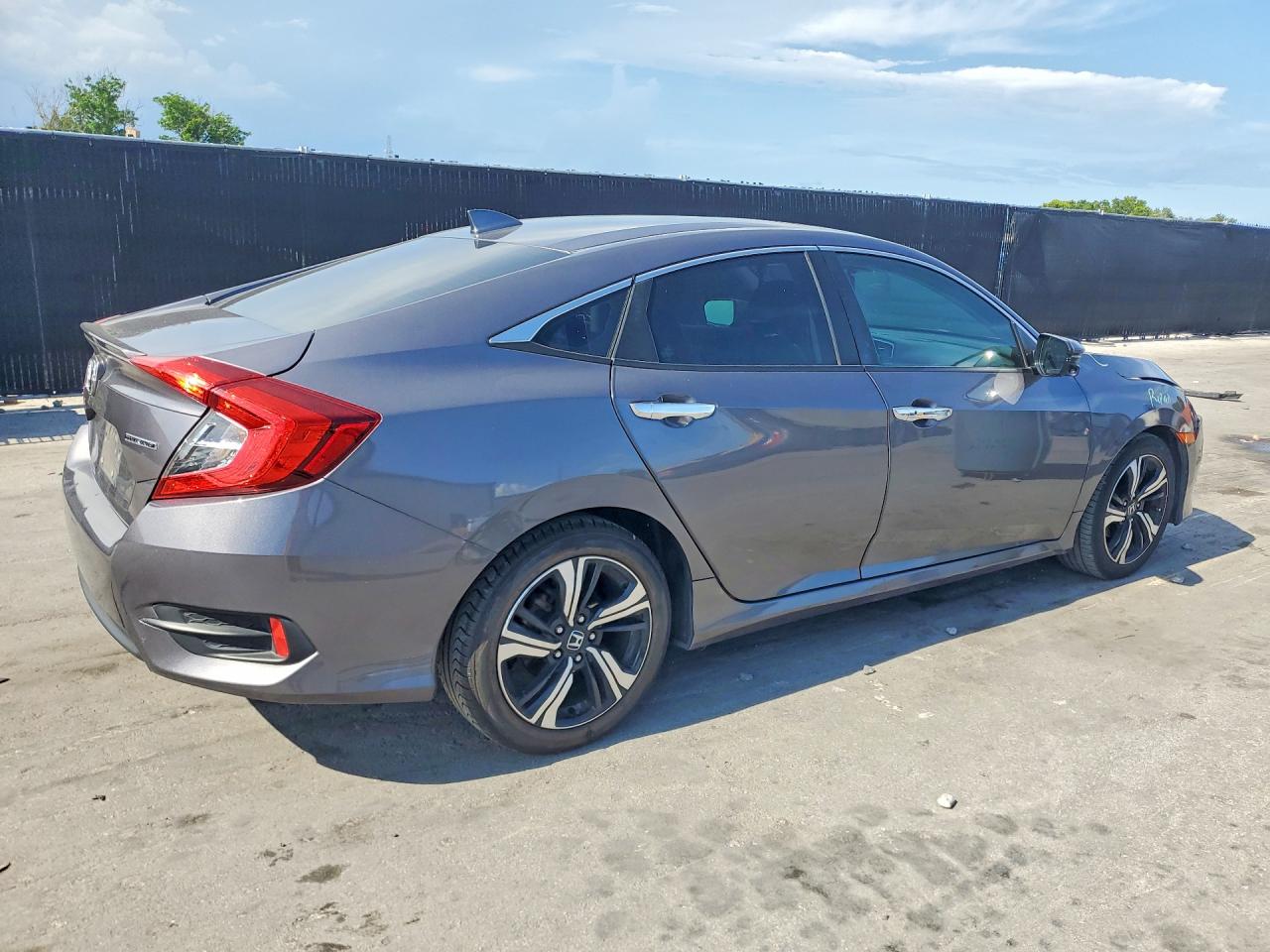 Honda Civic Touring