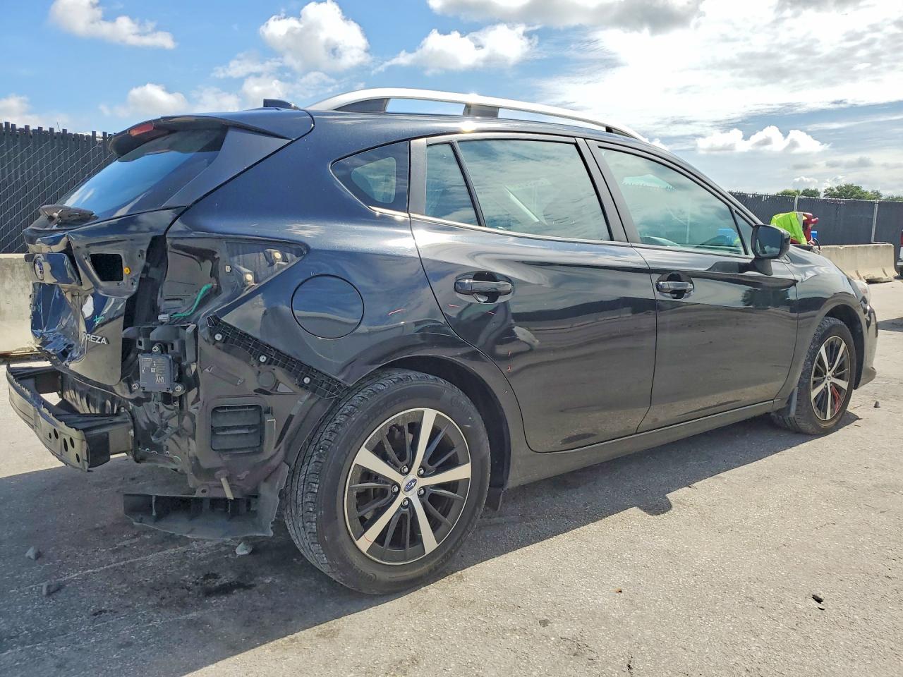 Subaru Impreza Premium