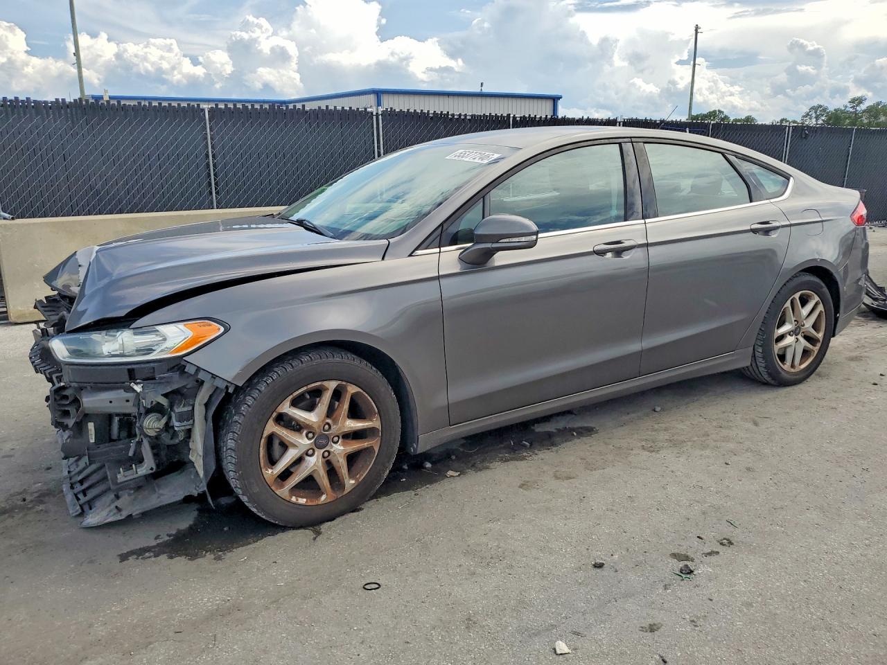 Salvage Ford Fusion Image
