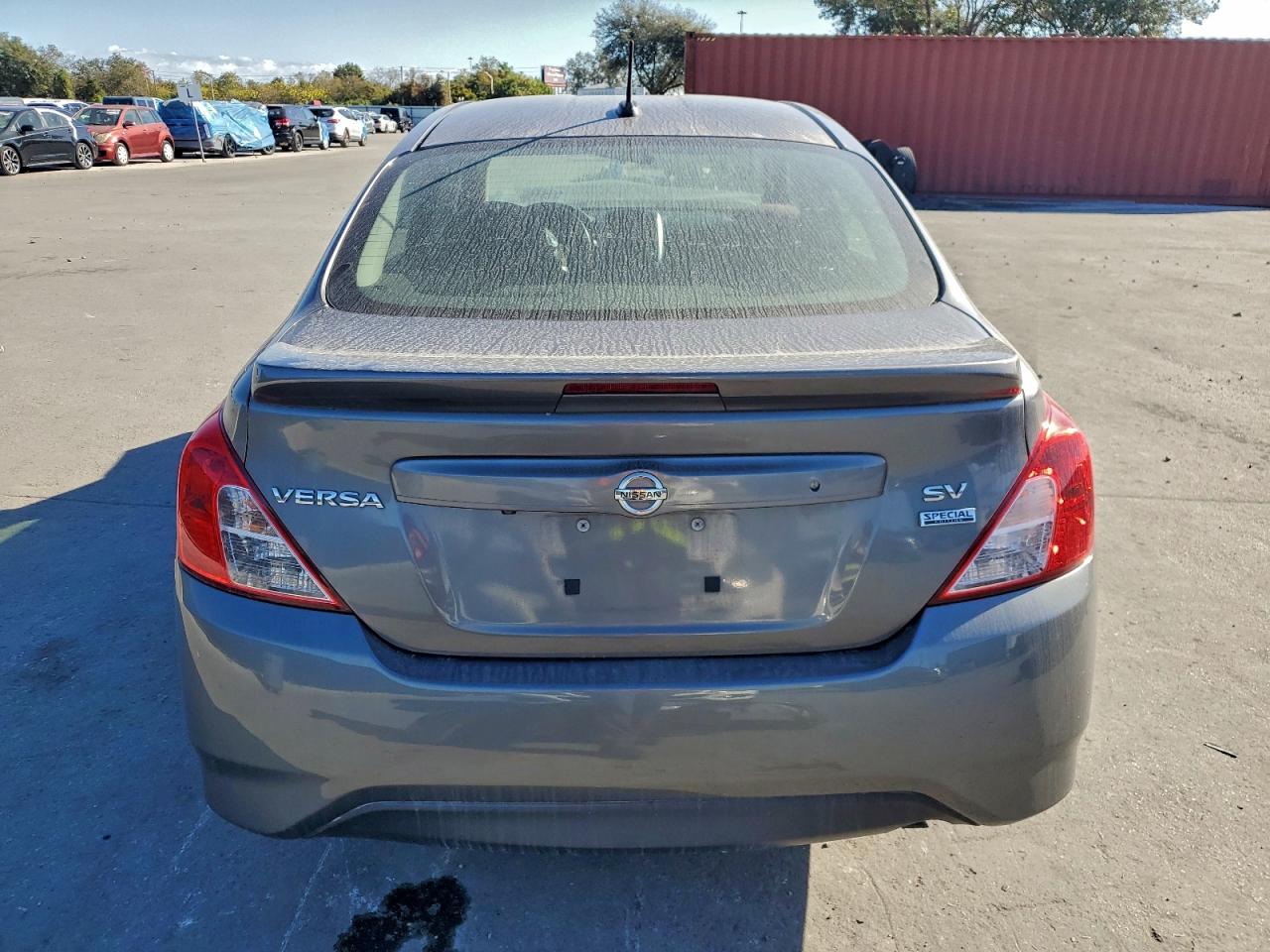 Nissan Versa S