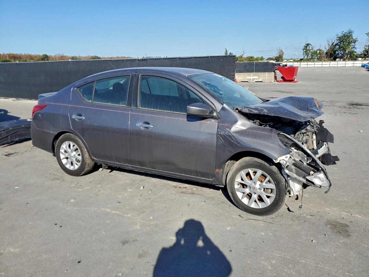 Nissan Versa S