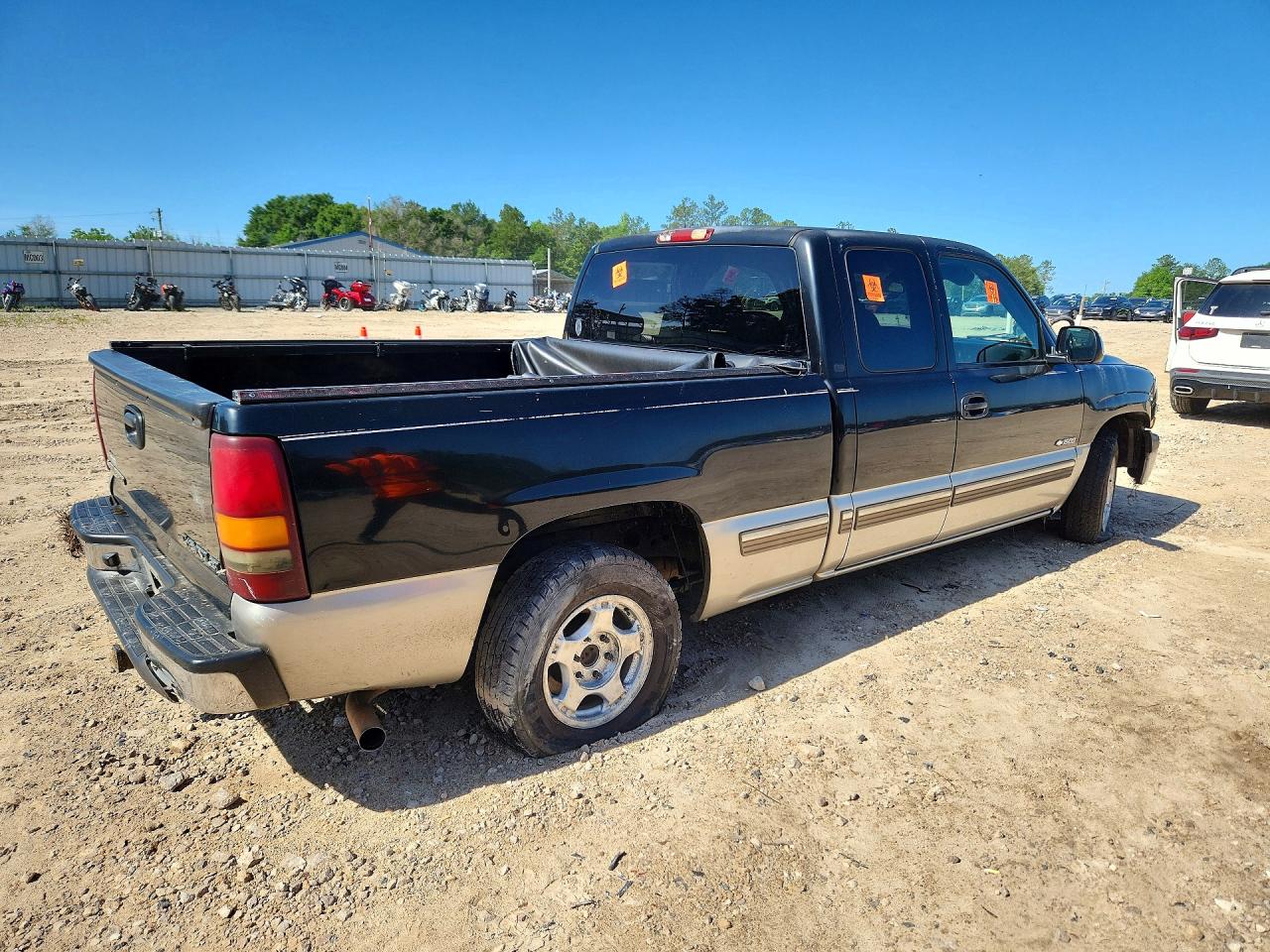 Chevrolet Silverado C1500