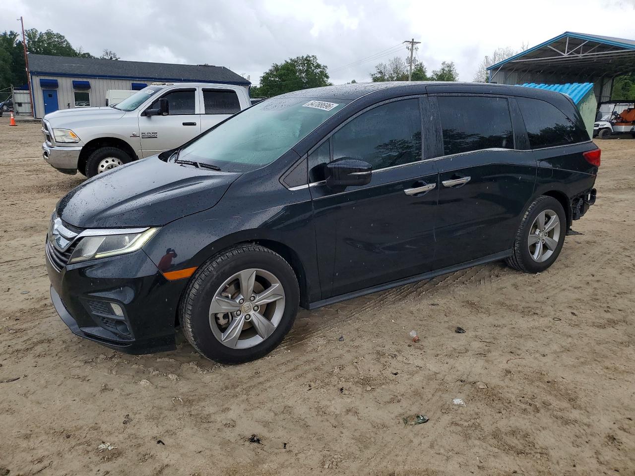 Salvage Honda Odyssey Image