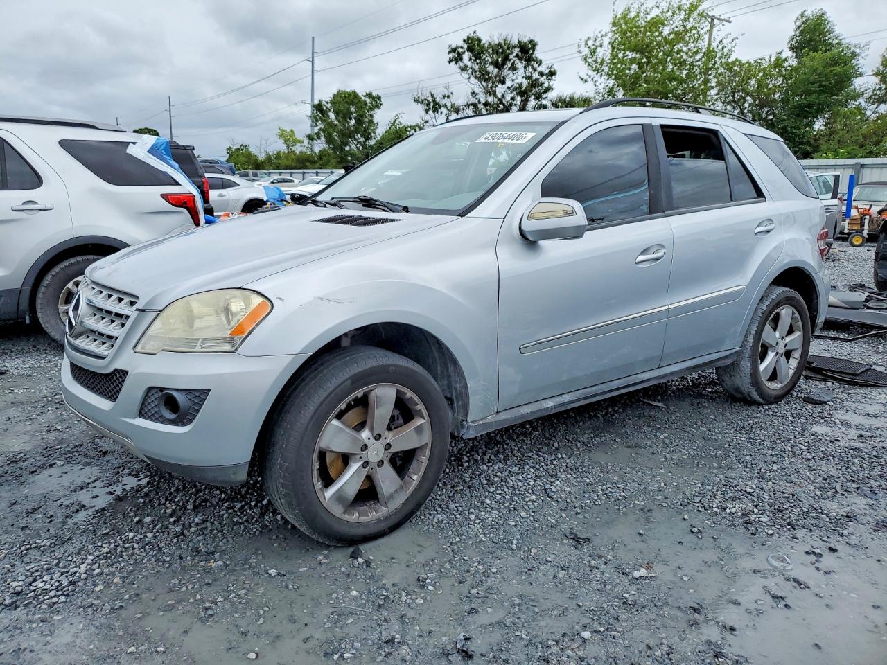 Salvage Mercedes-Benz M-Class Image