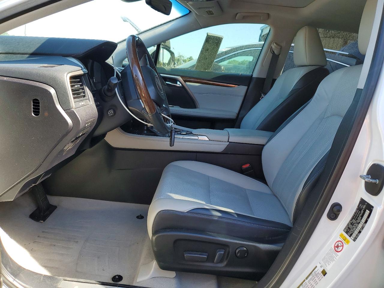 Lexus RX Base