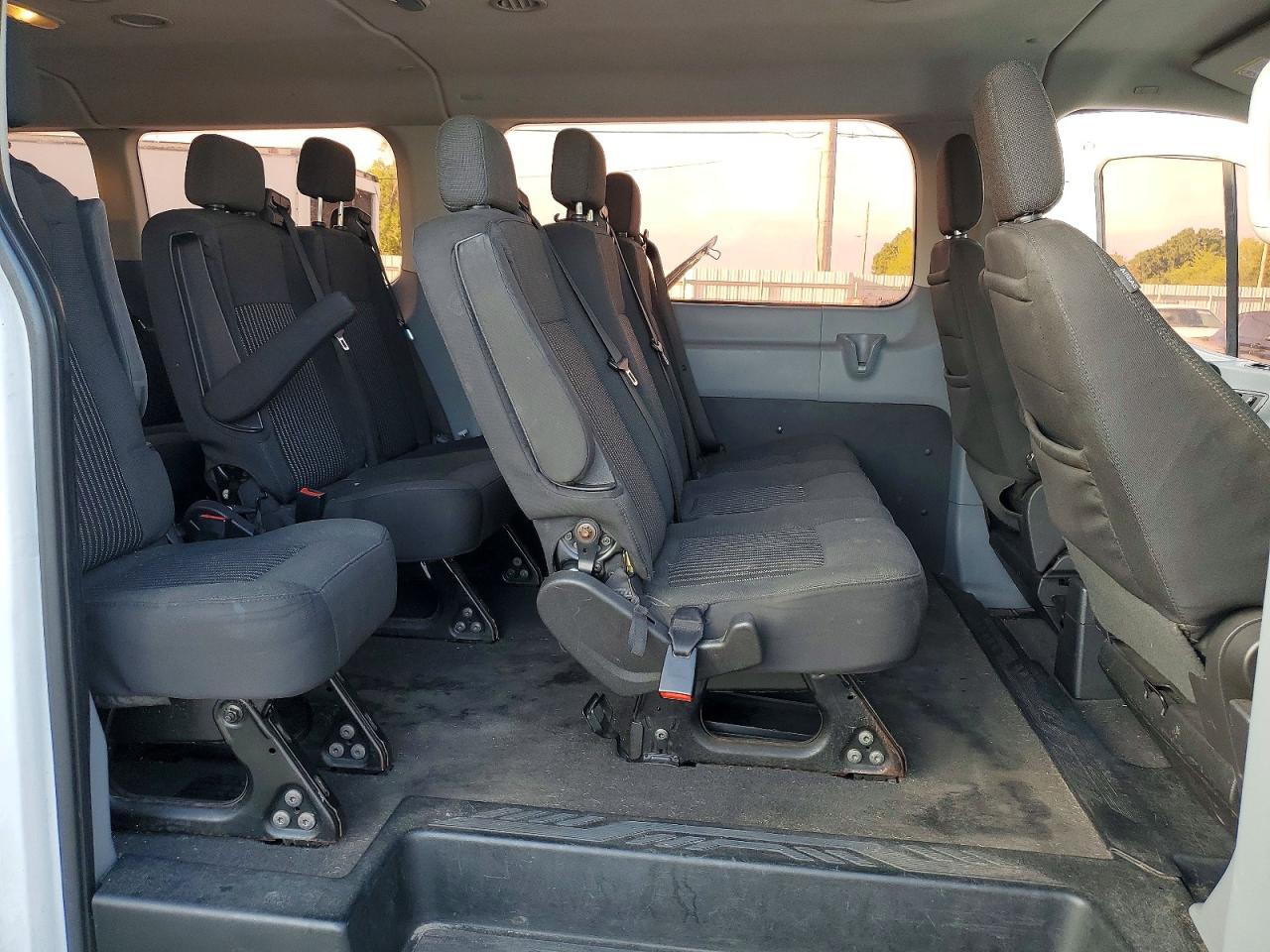 Ford Transit T-350