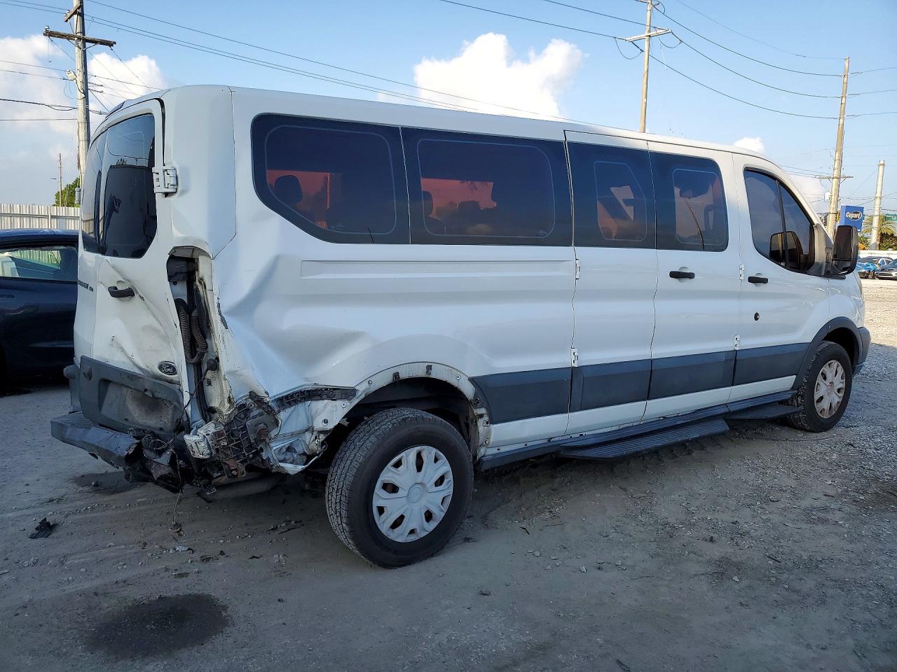 Ford Transit T-350