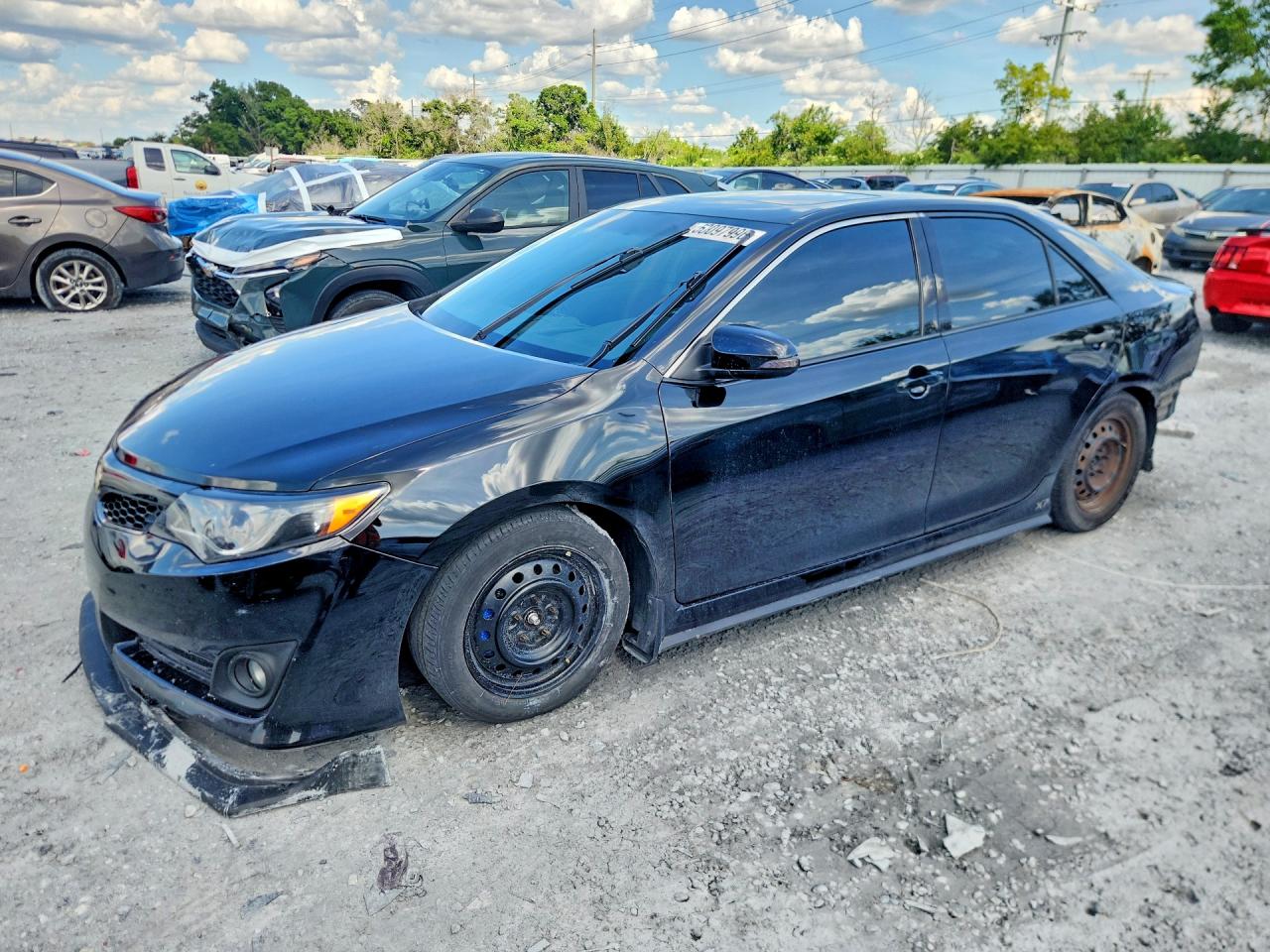 Salvage Toyota Camry Image