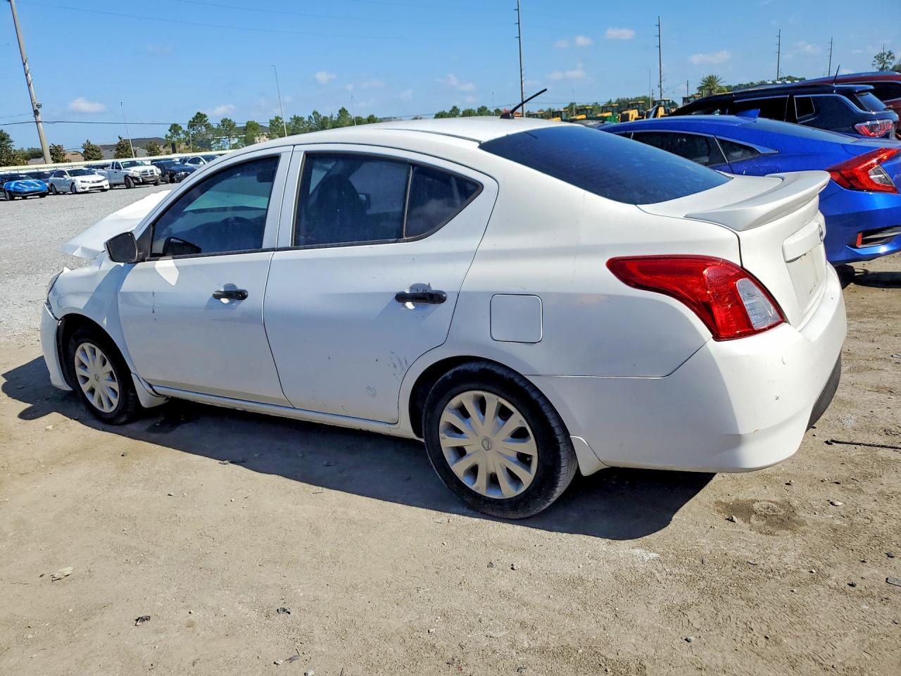 Nissan Versa 1.6 S Plus