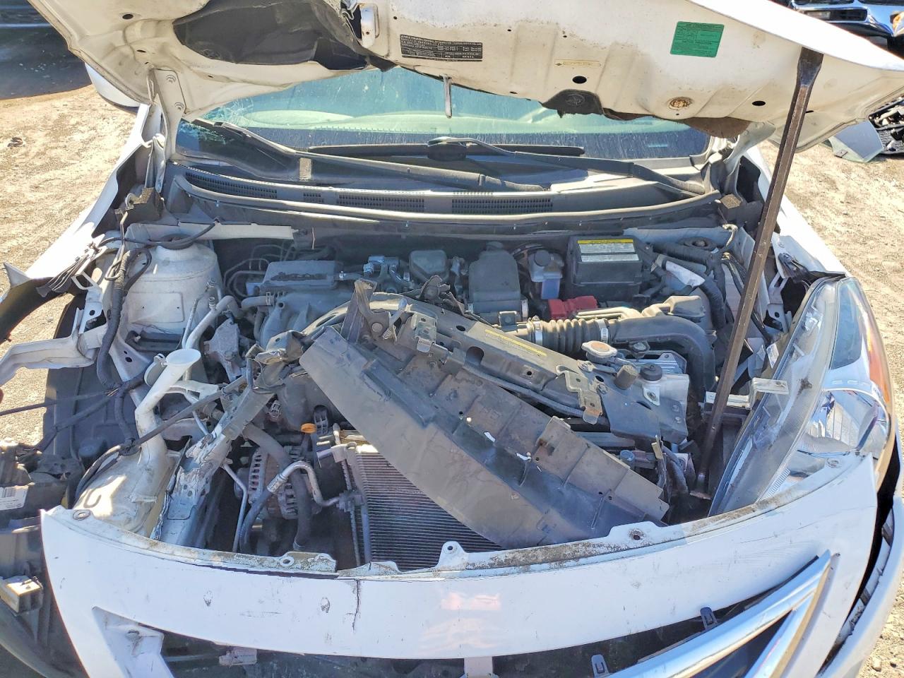 Nissan Versa 1.6 S Plus