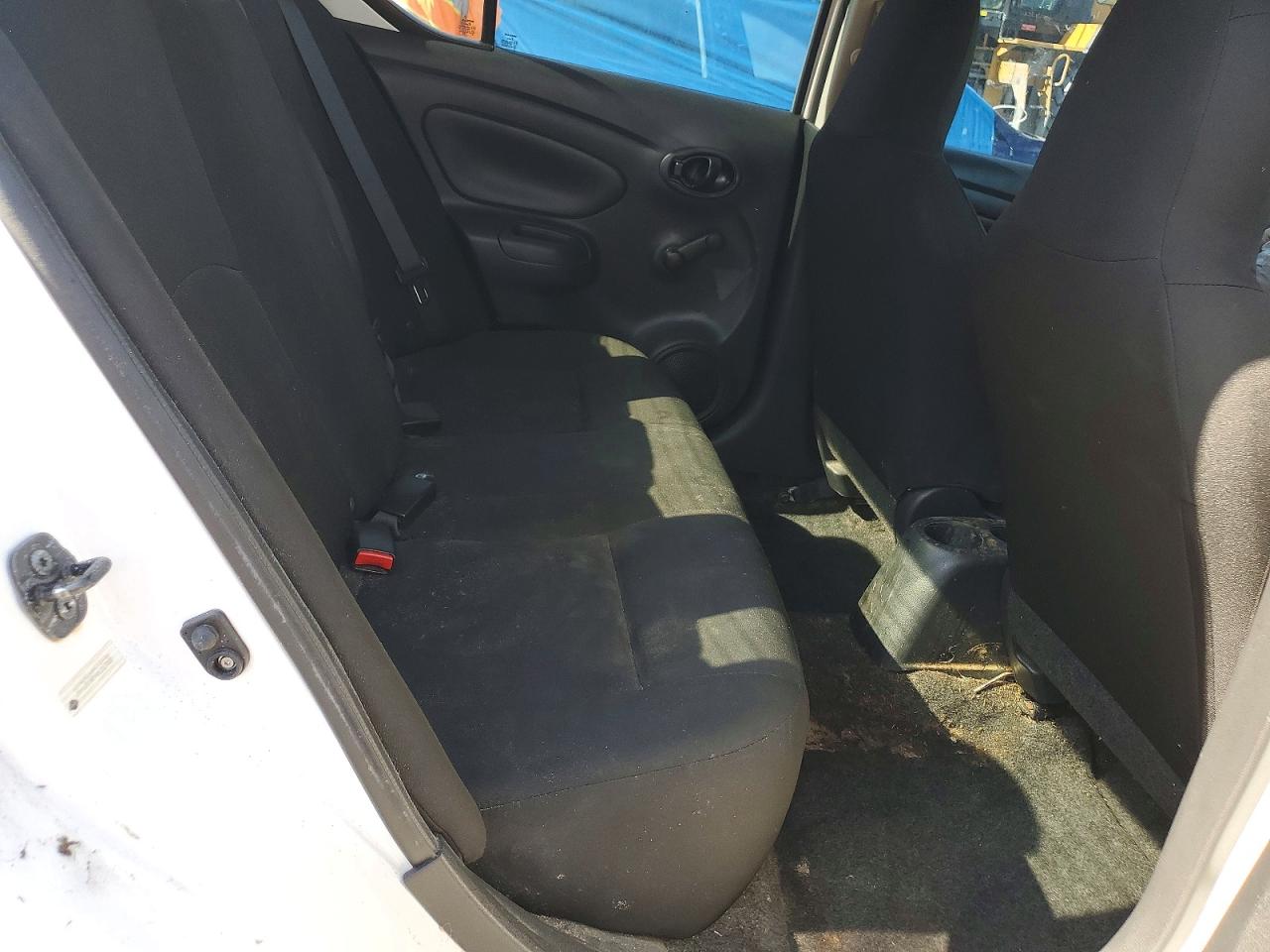 Nissan Versa 1.6 S Plus