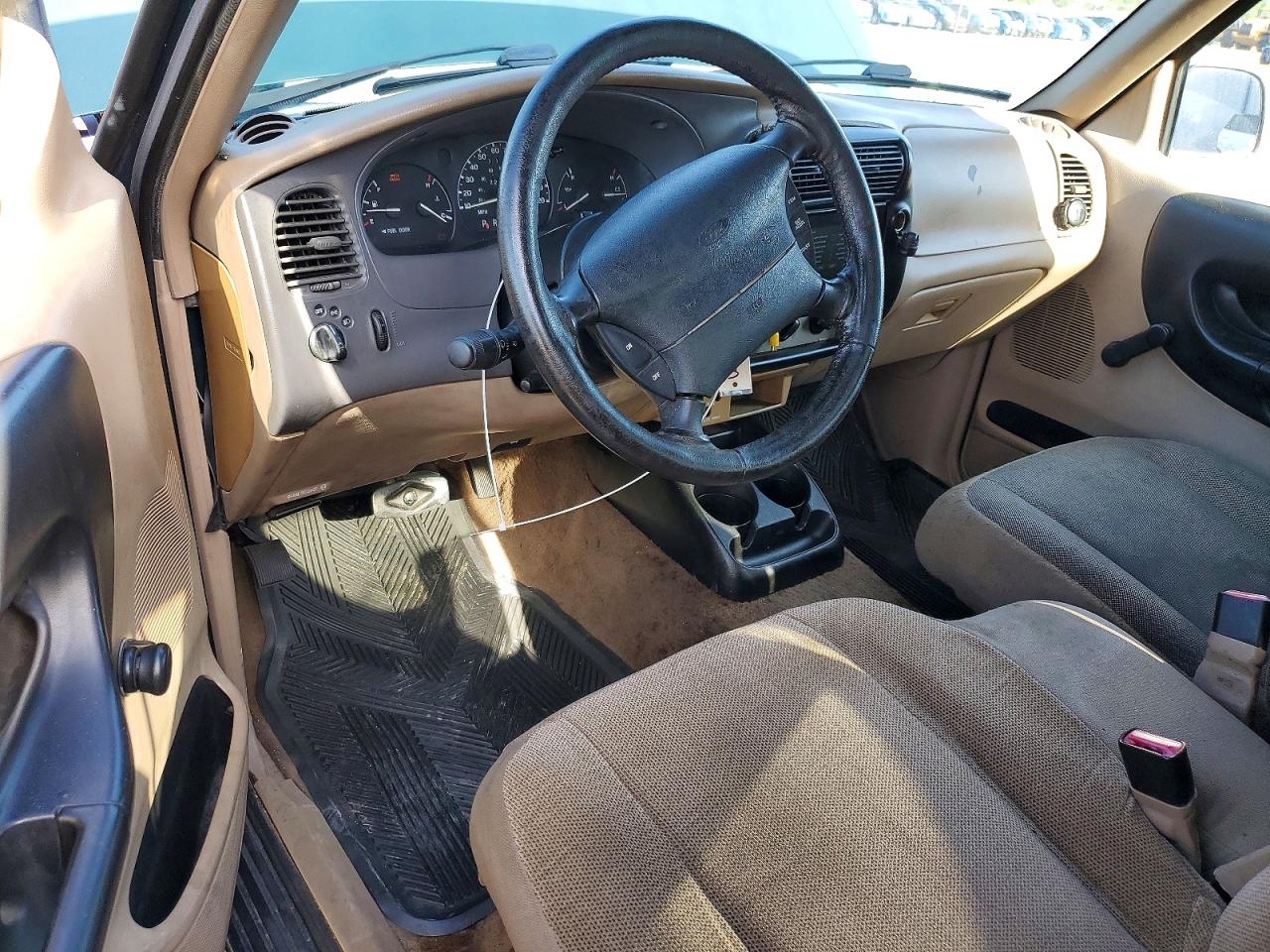Ford Ranger Super Cab