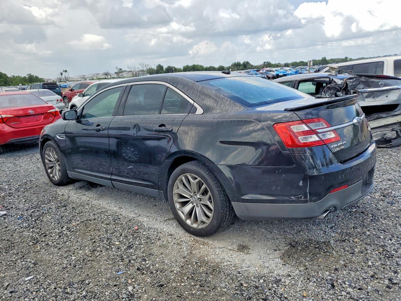Ford Taurus Limited