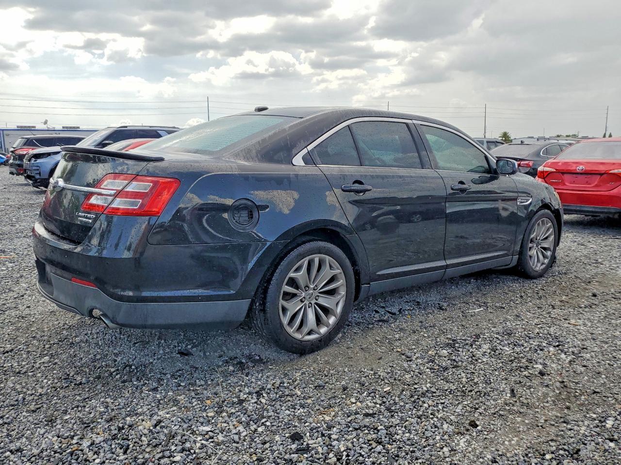 Ford Taurus Limited
