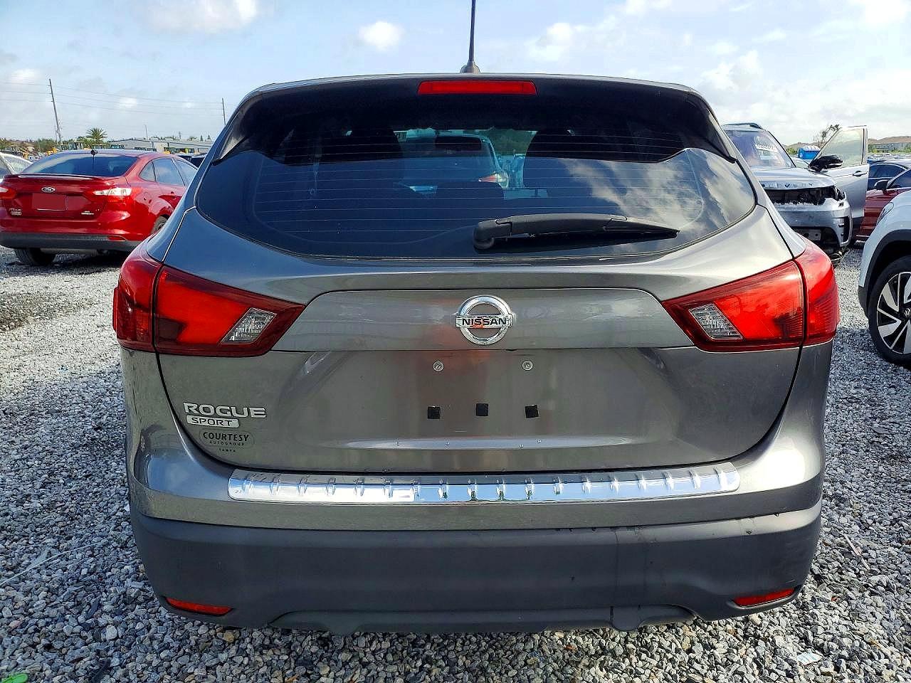 Nissan Rogue S
