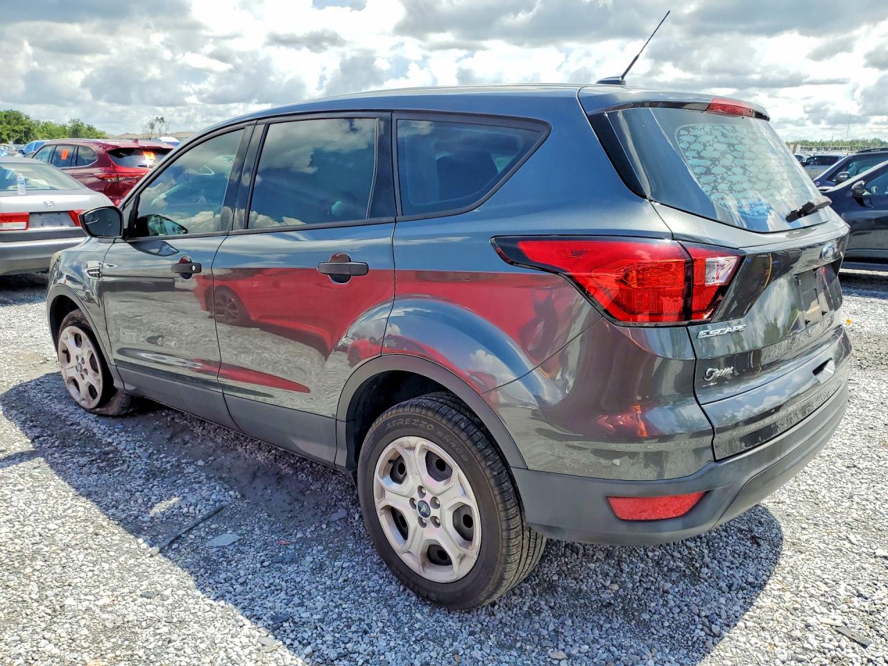 Ford Escape S