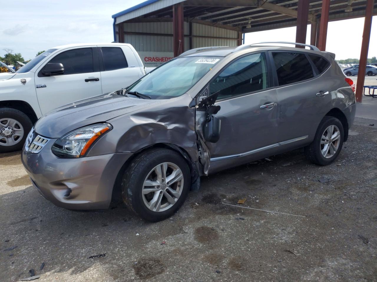 Salvage Nissan Rogue Image