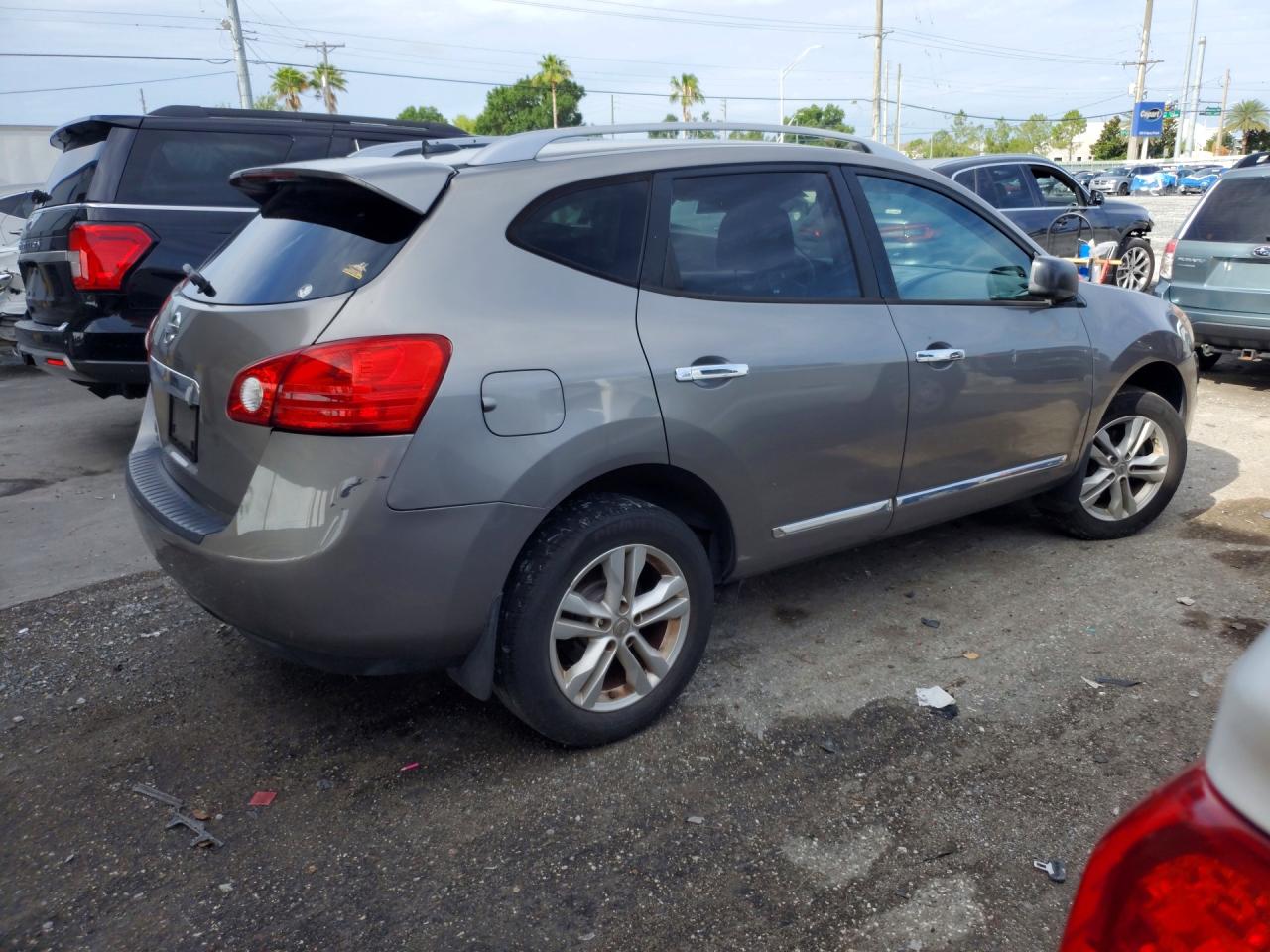 Nissan Rogue S