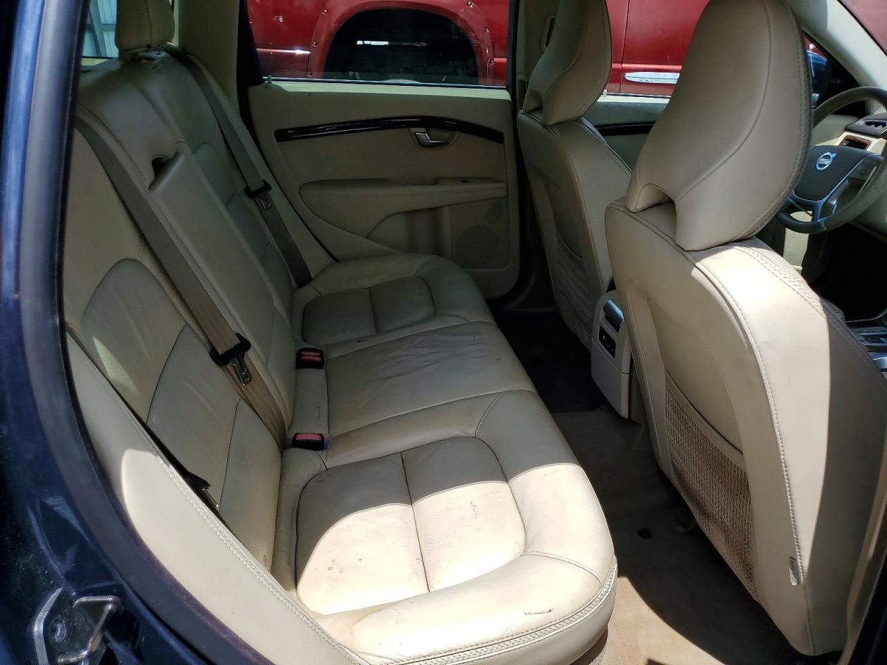 Volvo XC70 3.2