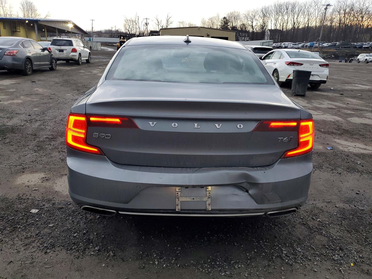Volvo S90 T6 Momentum