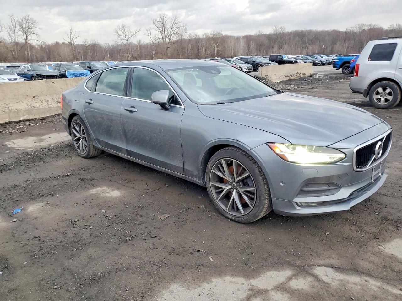 Volvo S90 T6 Momentum