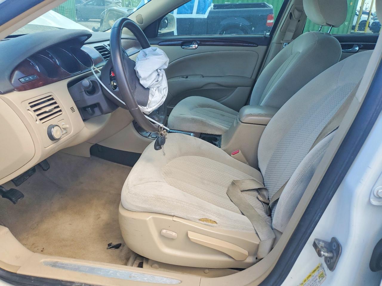 Buick Lucerne Cx