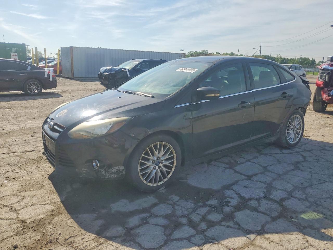 Salvage Ford Focus Image