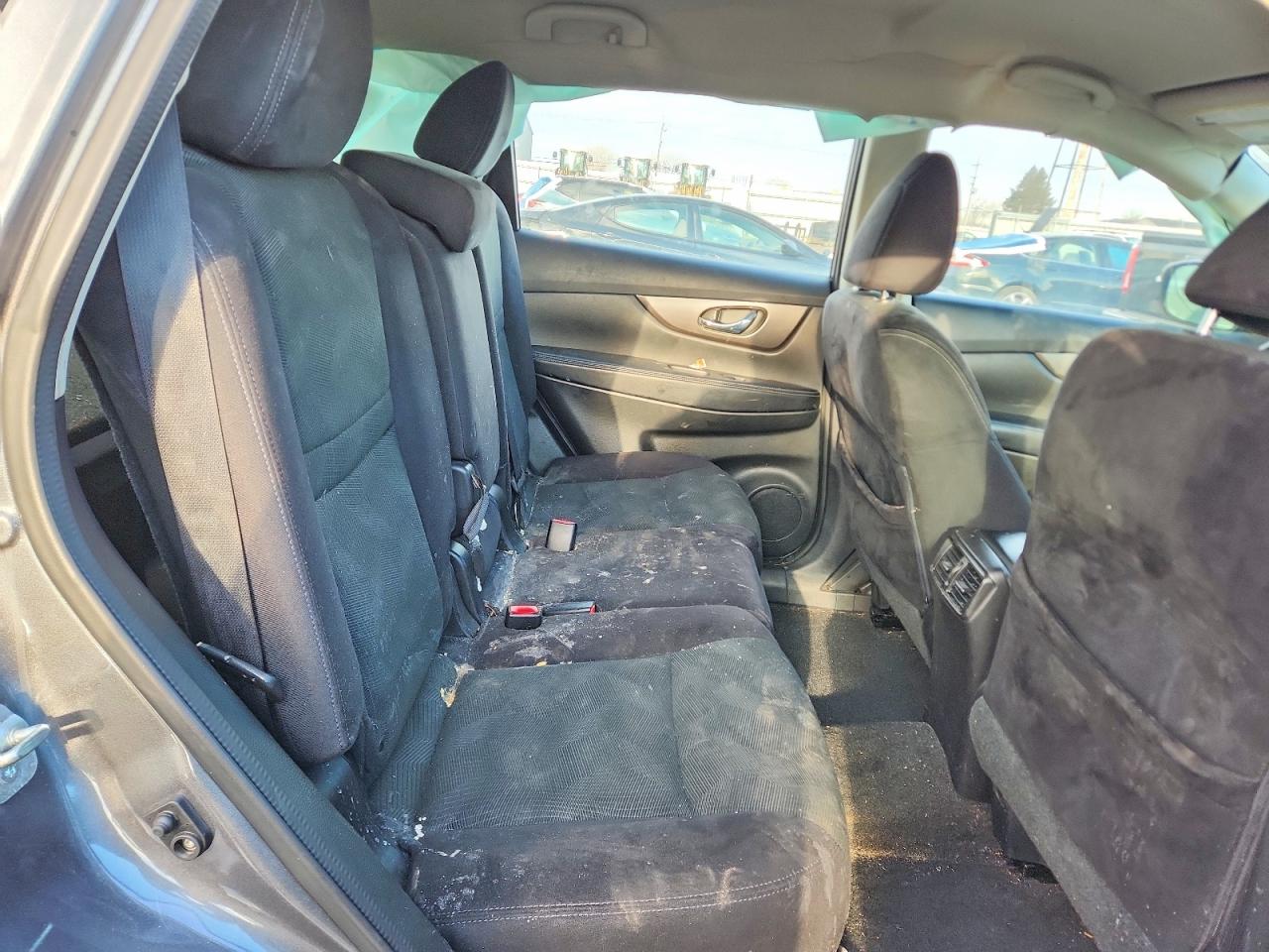 Nissan Rogue S