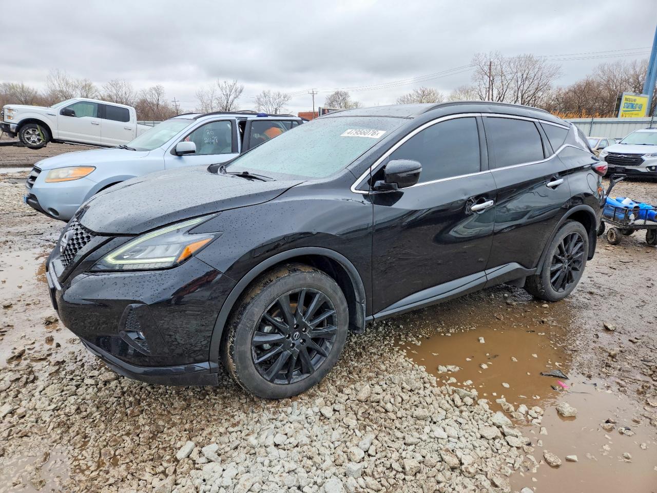 Salvage Nissan Murano Image