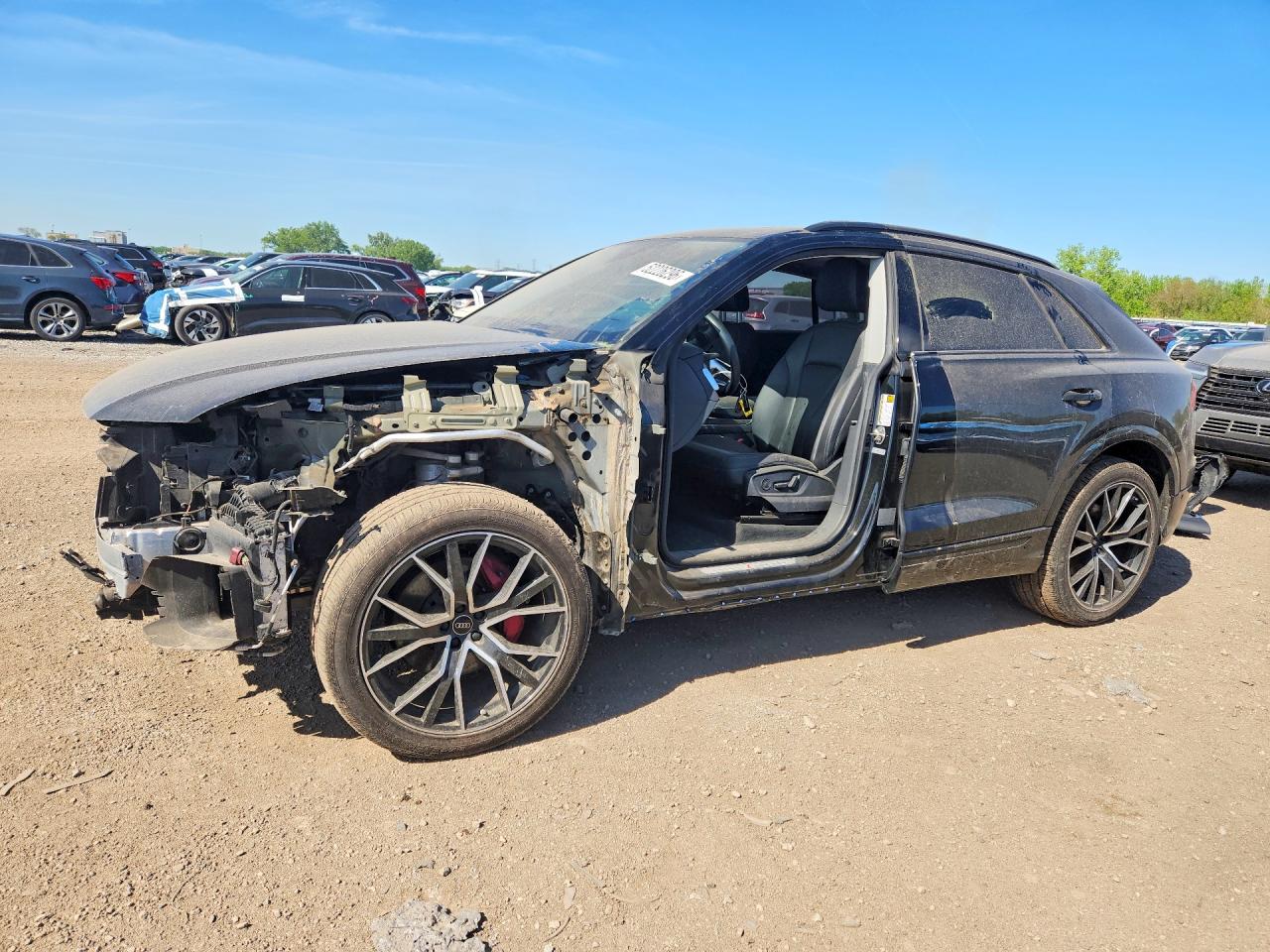 Salvage Audi Q8 Image
