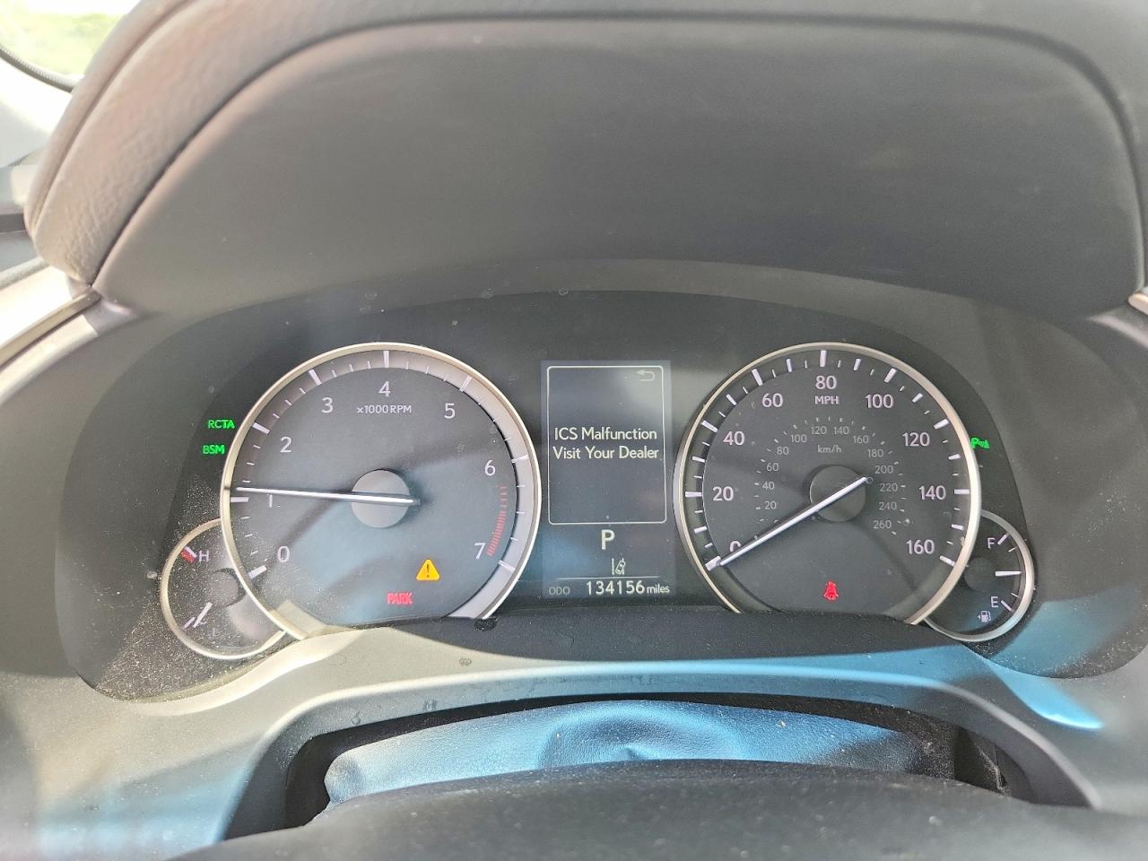 Lexus RX Base