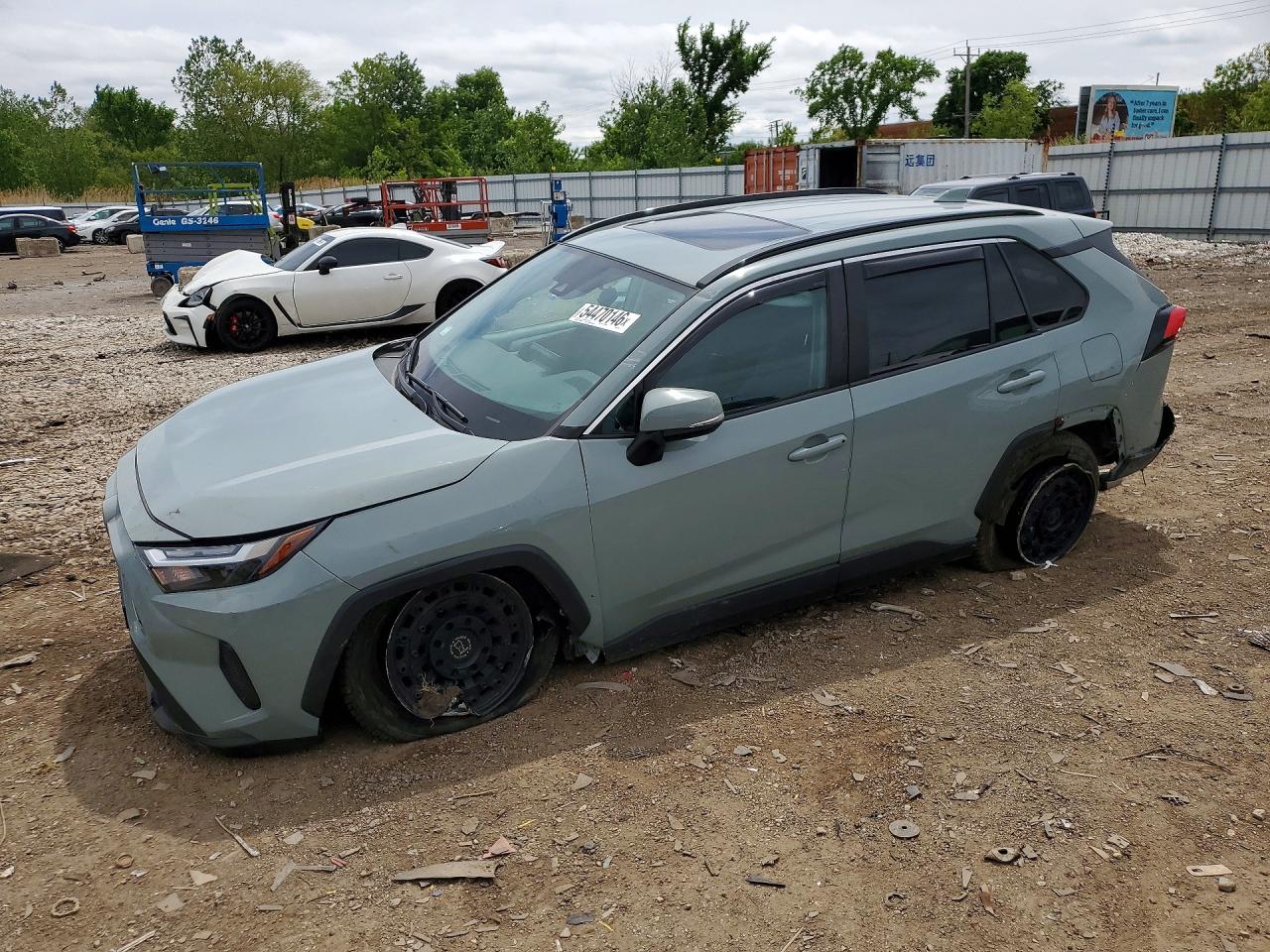 Salvage Toyota RAV4 Image