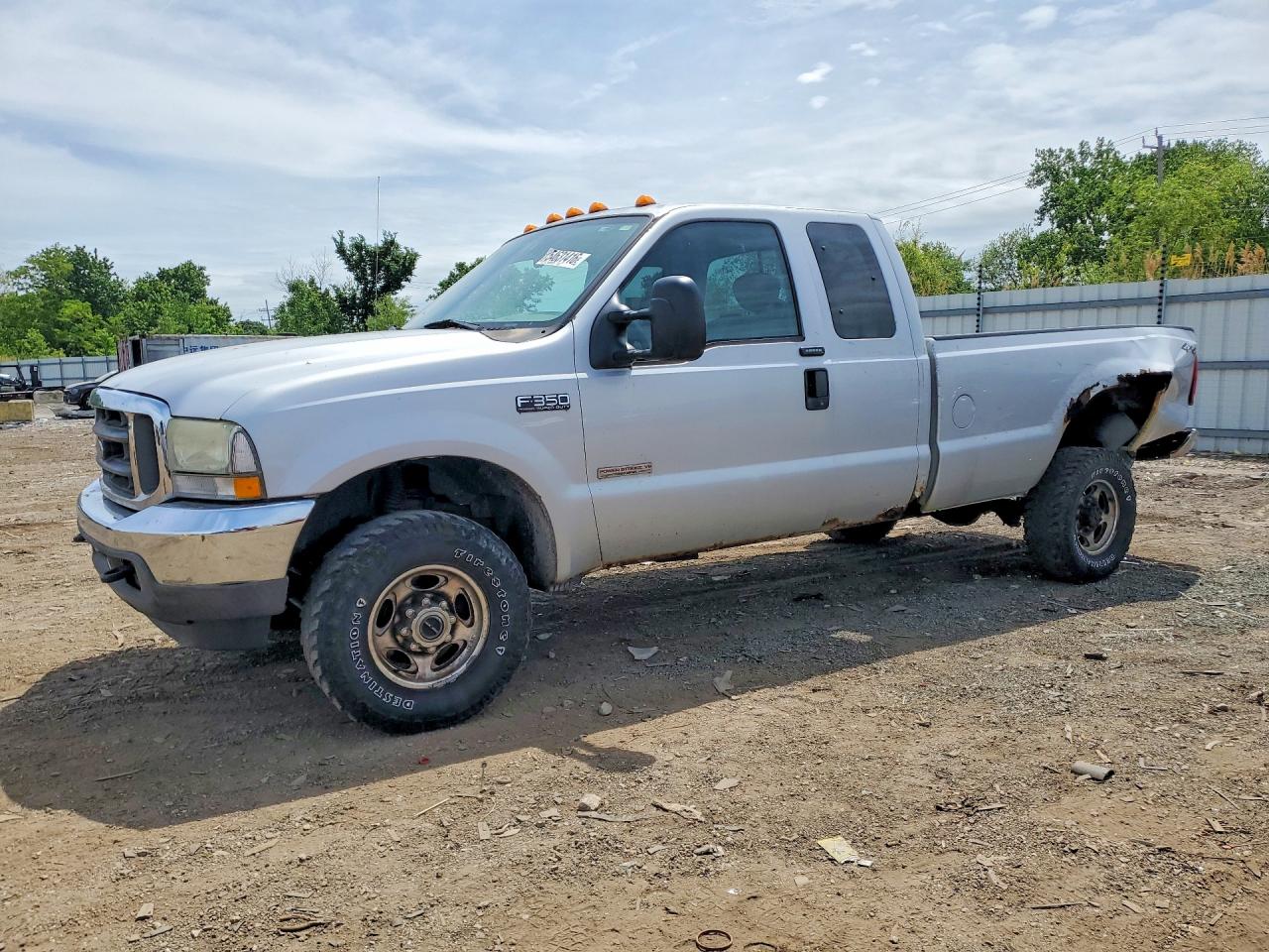 Salvage Ford F-350 Image