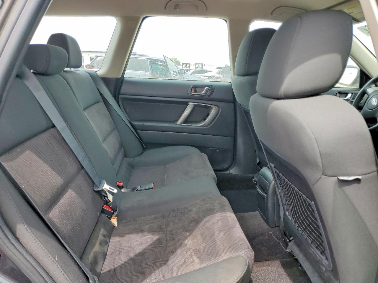 Subaru Outback 2.5i
