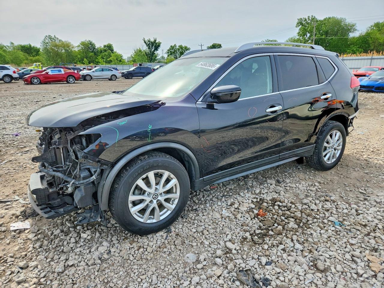 Salvage Nissan Rogue Image