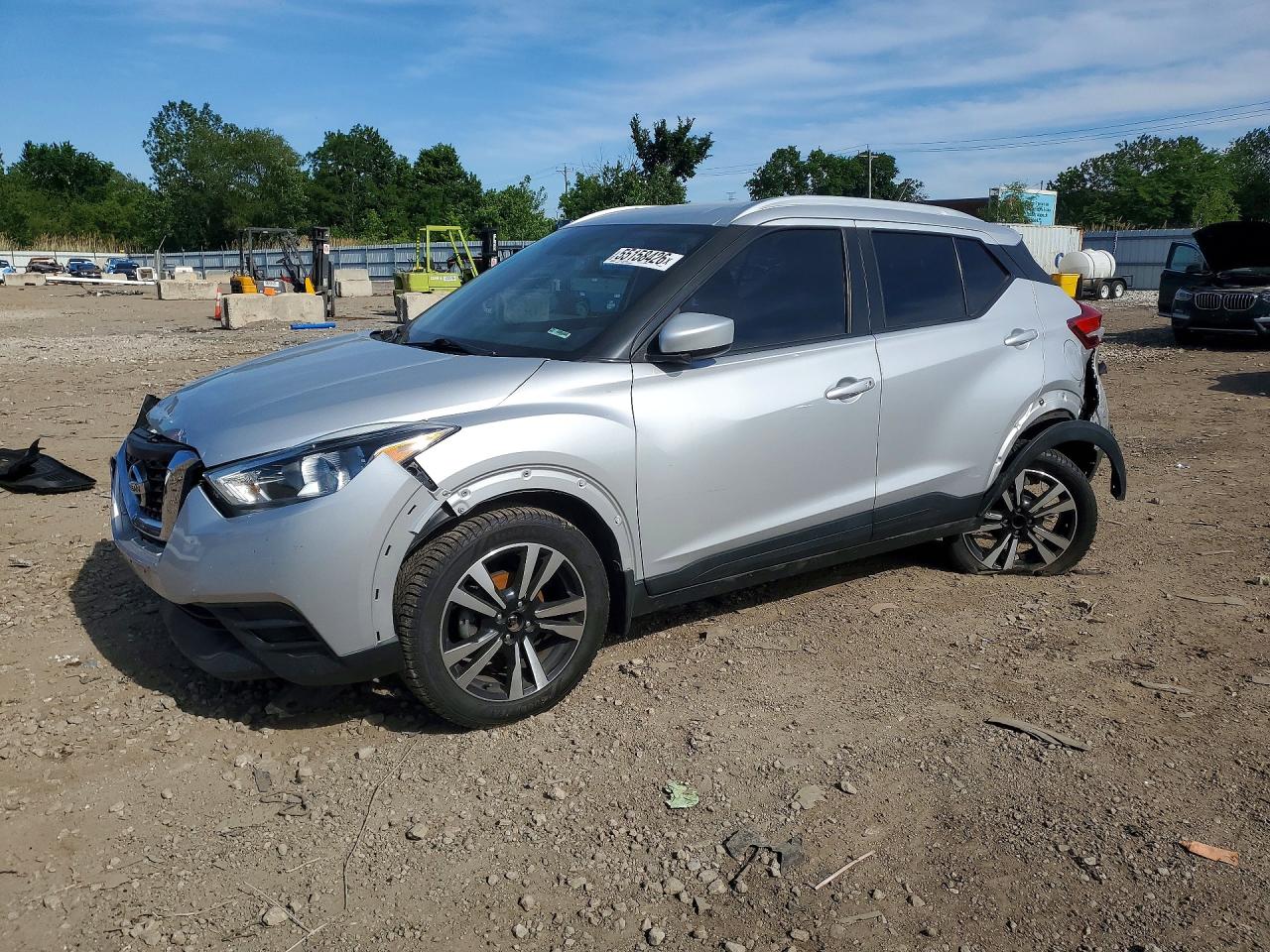 Salvage Nissan Kicks Image