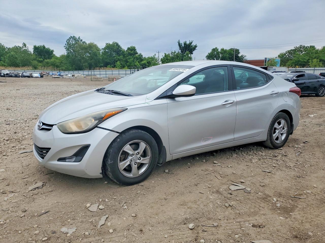 Salvage Hyundai ELANTRA Image