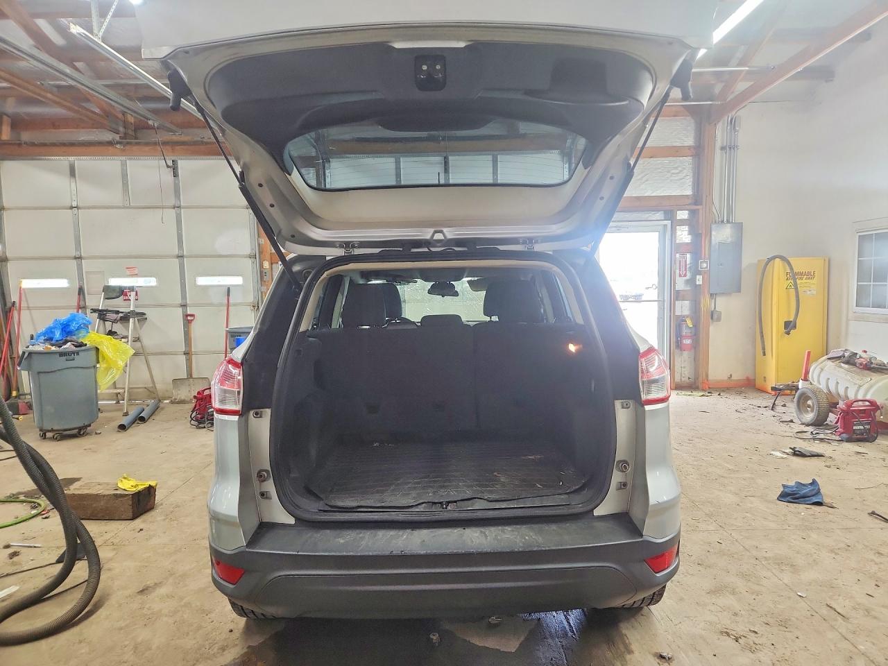 Ford Escape S