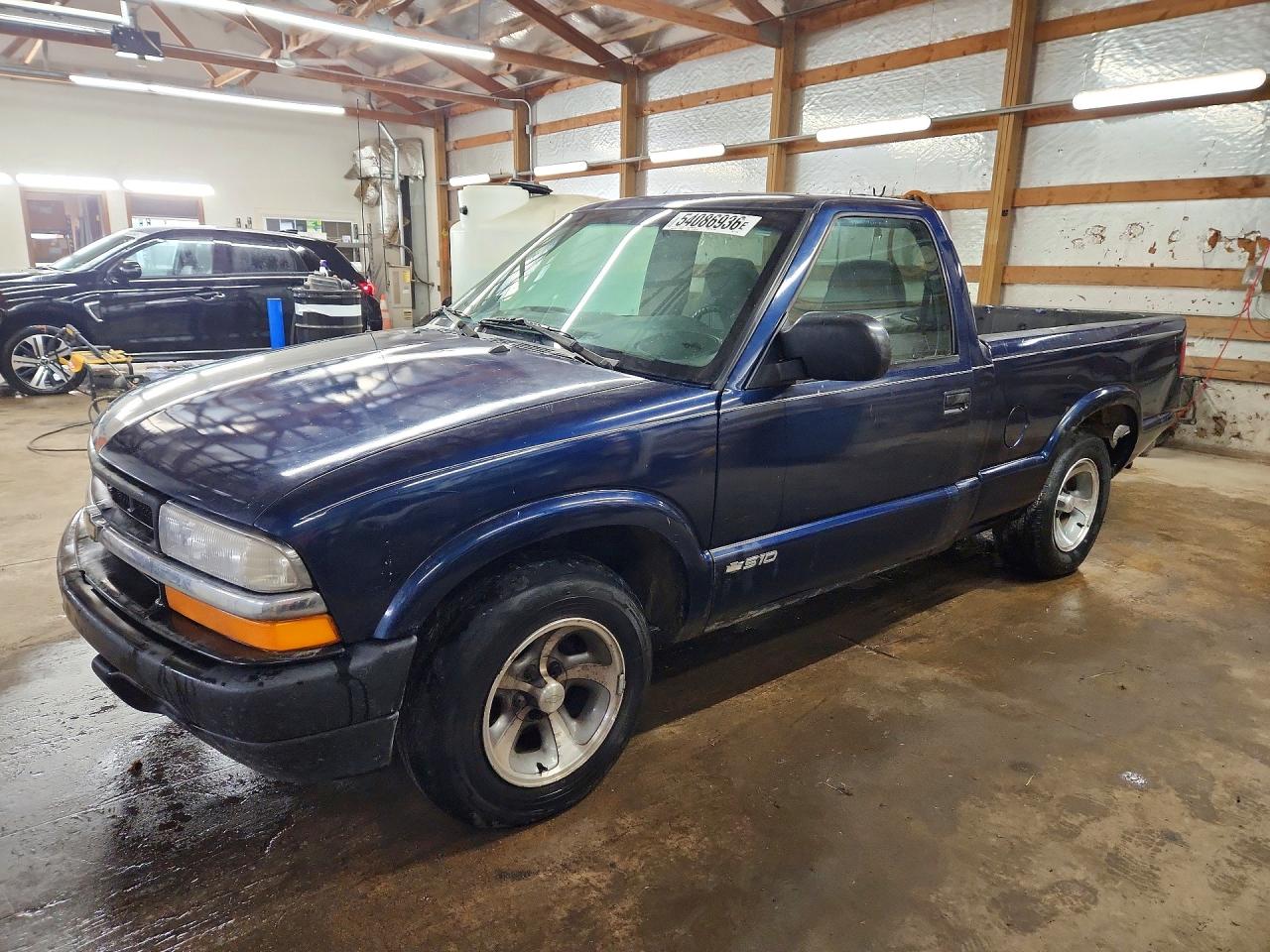 Salvage Chevrolet S-10 Image