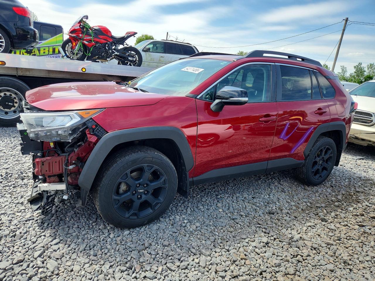 Salvage Toyota RAV4 Image