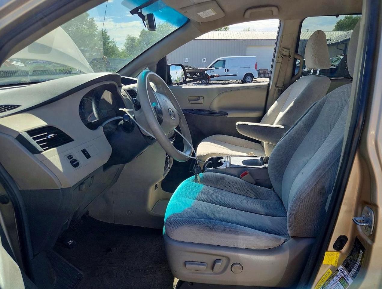 Toyota Sienna Le