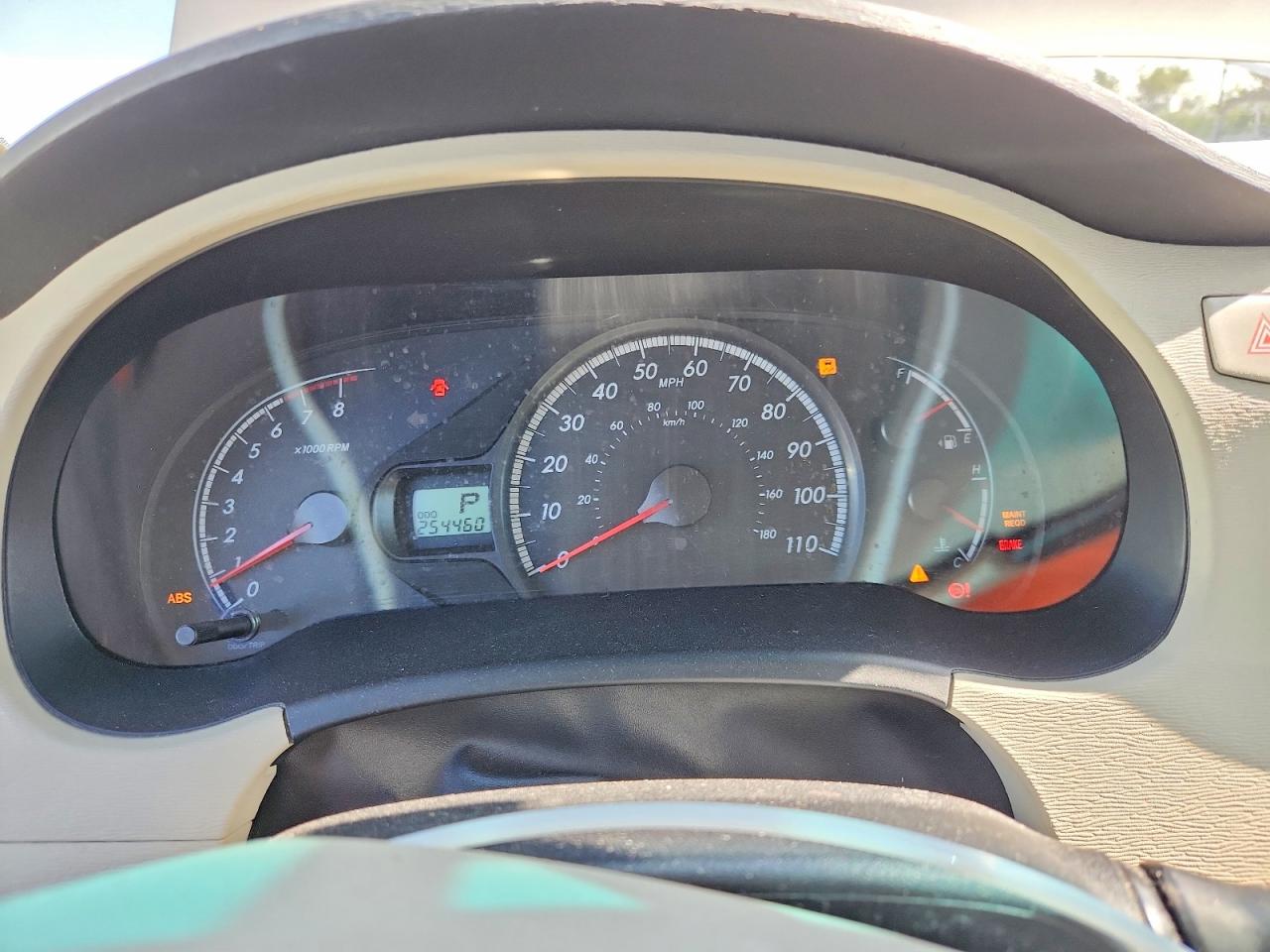 Toyota Sienna Le