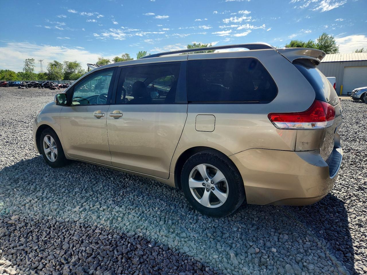 Toyota Sienna Le
